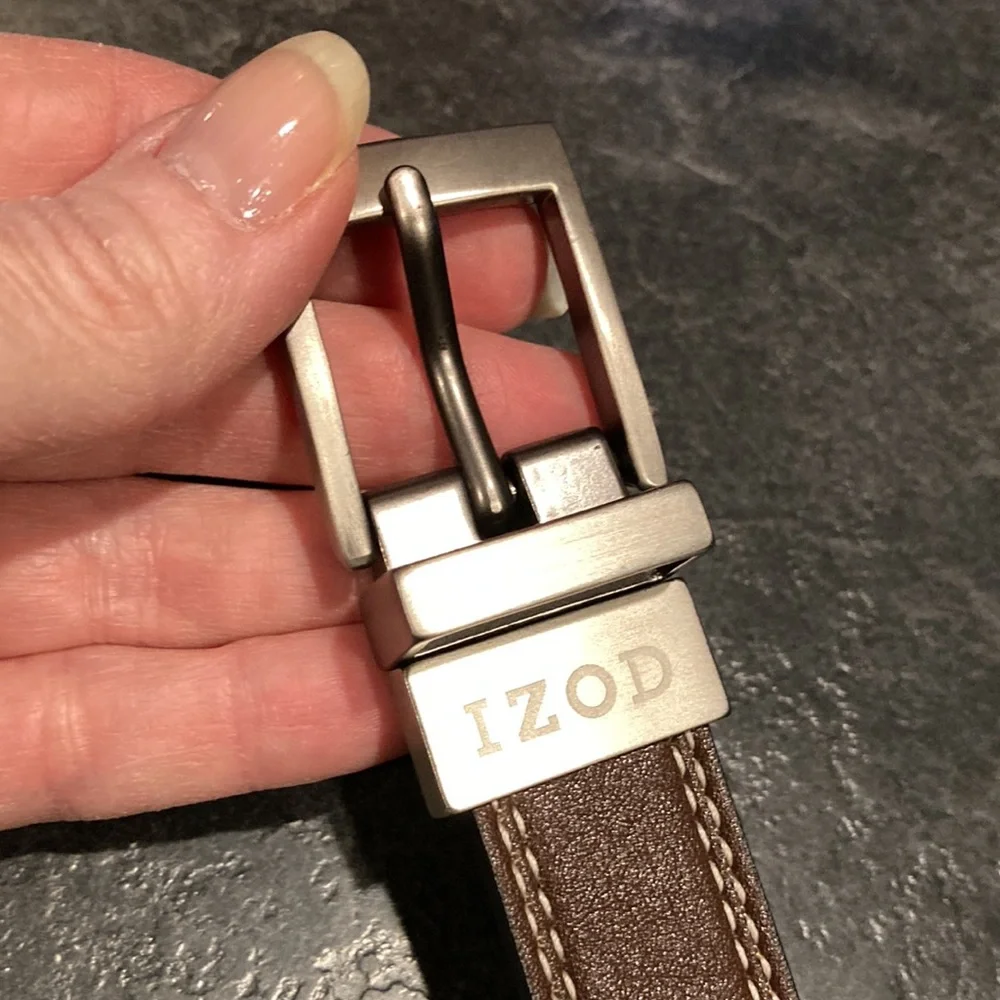 Boys Izod black brown adjustable belt size S (22/24)